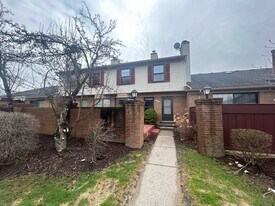 Building Photo - 31164 Country Way