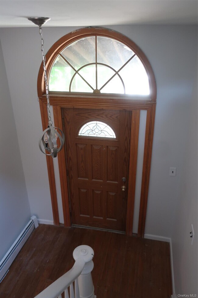 Building Photo - 9 Conklin Ln