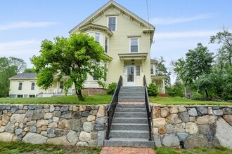 Building Photo - 22 Old Lowell Rd