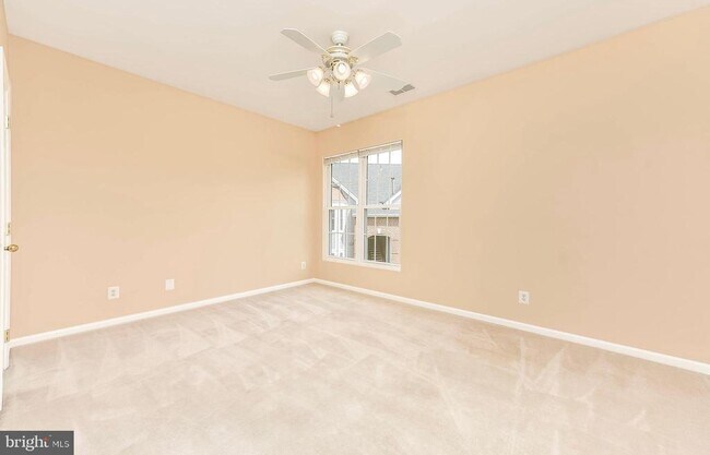 Building Photo - 46588 Drysdale Terrace