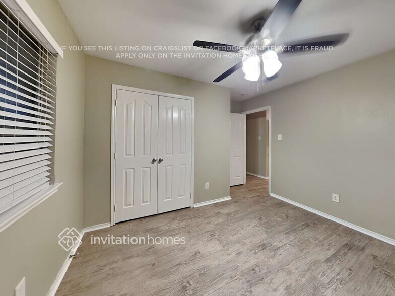 Building Photo - 7215 Fossil Garden Dr