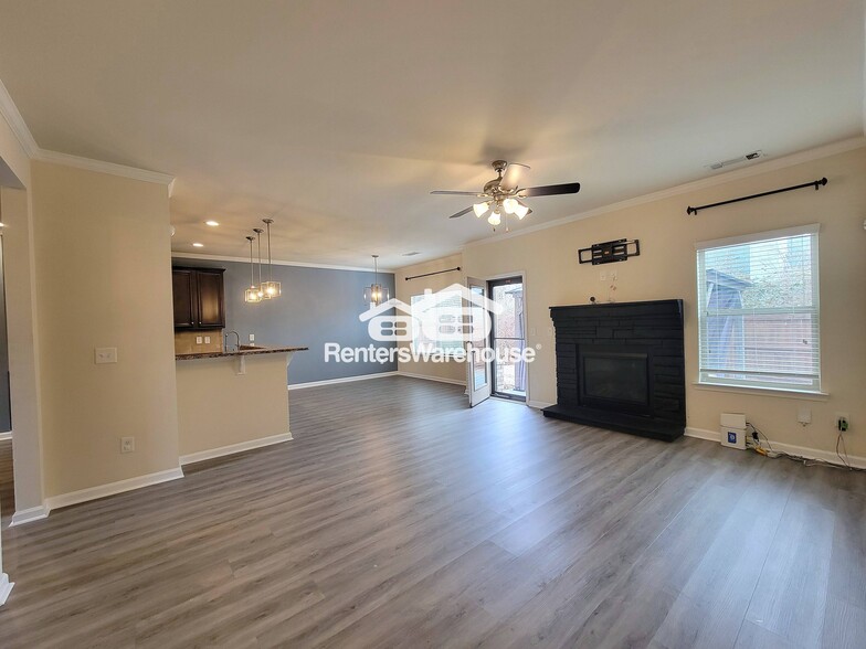 Building Photo - 9348 Lantana Trail