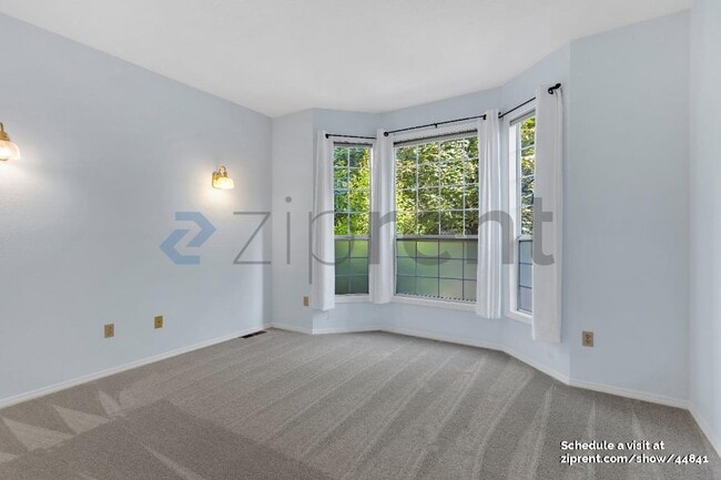 Building Photo - 2744 NW Upshur St