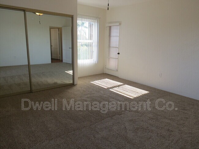 Building Photo - 8458 Golden Ave