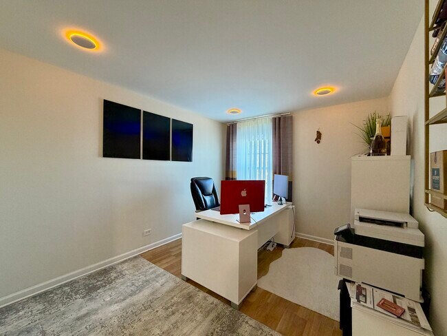 Building Photo - 2350 County Farm Ln