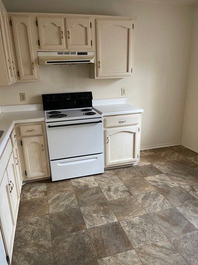 Building Photo - 1830 Stargazer Dr