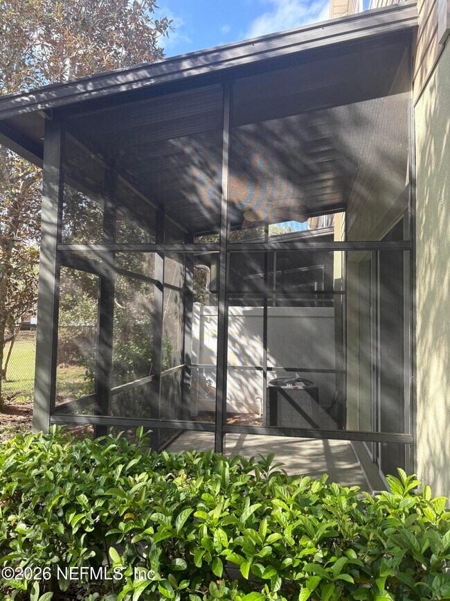 Building Photo - 7560 Scarlet Ibis Ln