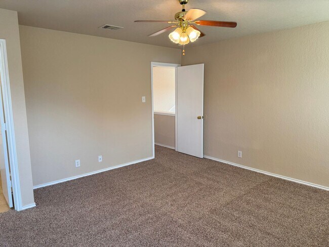 Building Photo - 145 Brahma Way