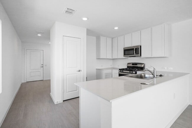 Building Photo - 1442 Mira Mill