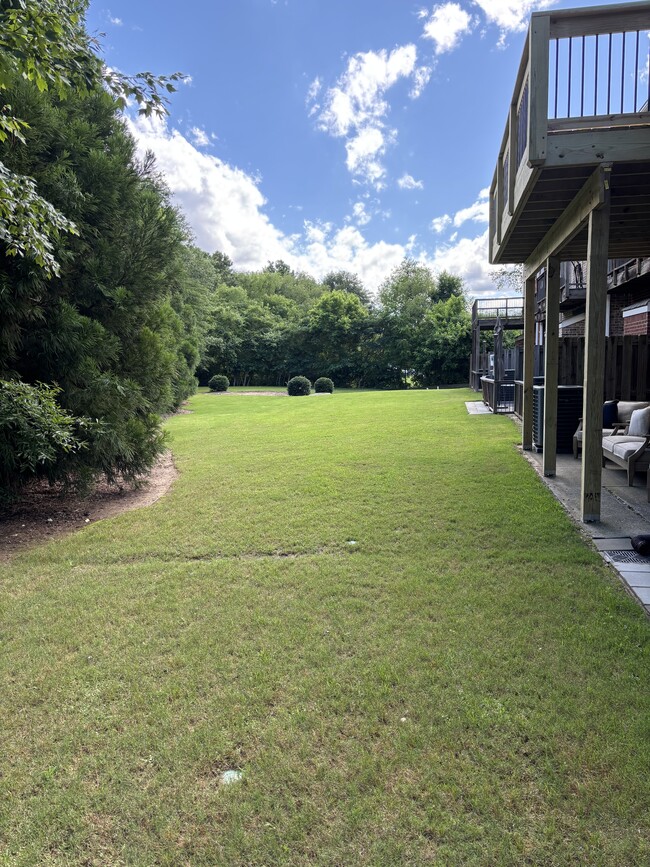 Building Photo - 121 Riverwatch Ct
