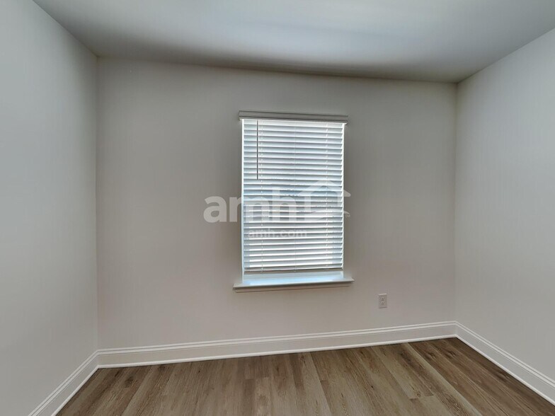 Building Photo - 1020 Bevington Dr