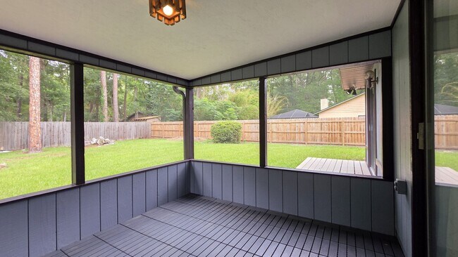 Building Photo - FOR RENT 2 bed 2 bath 1 car garage home.