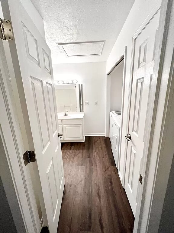 Building Photo - 3860 S Cramer Cir