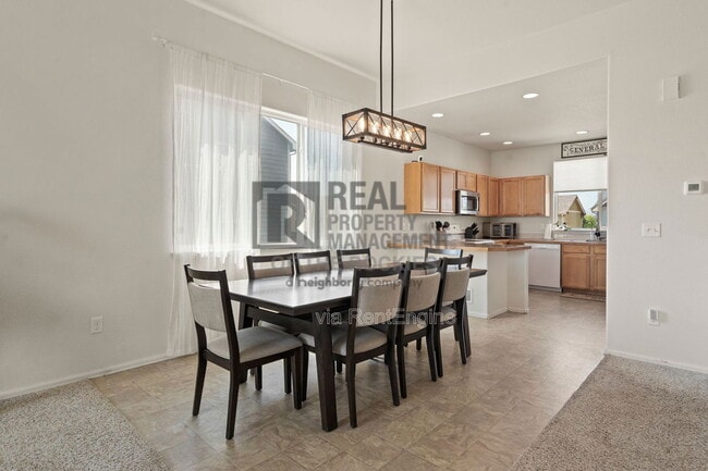 Building Photo - 7235 Andover St