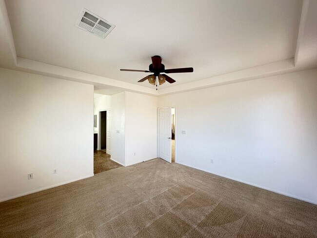 Building Photo - Summerlin Village