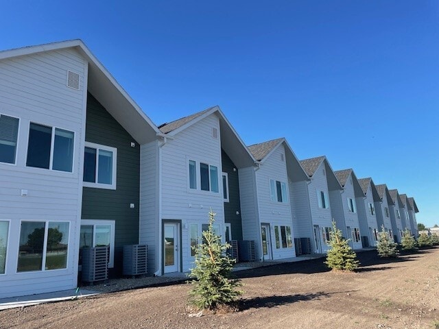 Building Photo - Vintage Rows