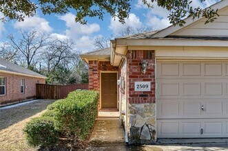 Building Photo - 2509 Wood River Pkwy