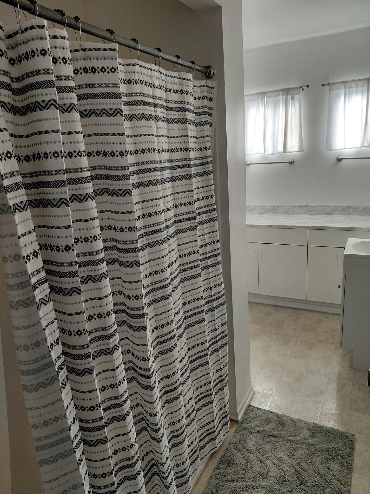 Building Photo - 2627 Buckingham Rd