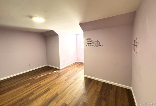 Building Photo - 199 Ramapo Rd