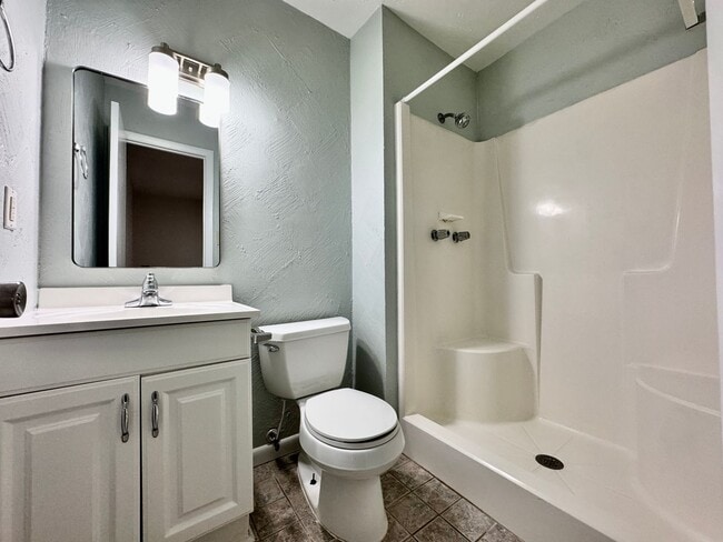 Building Photo - Updated & Ready 02-02-26! Adorable 3-Bedroom Ranch 4 Miles to Dam Neck Base & Oceana - HUGE Fence...