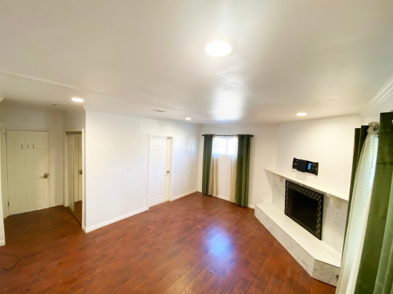 Building Photo - 14148 Community St