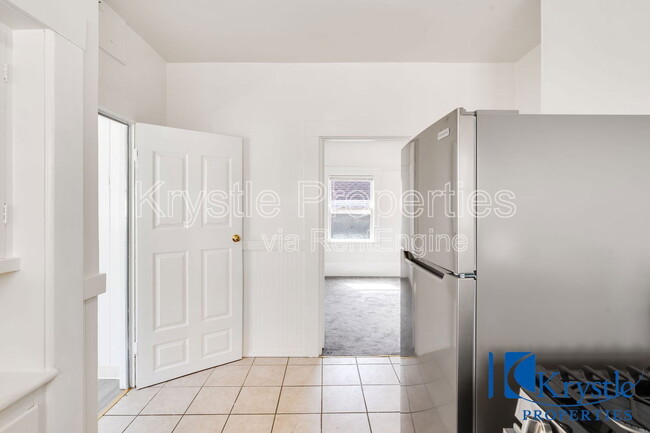 Building Photo - 437 Ohio St
