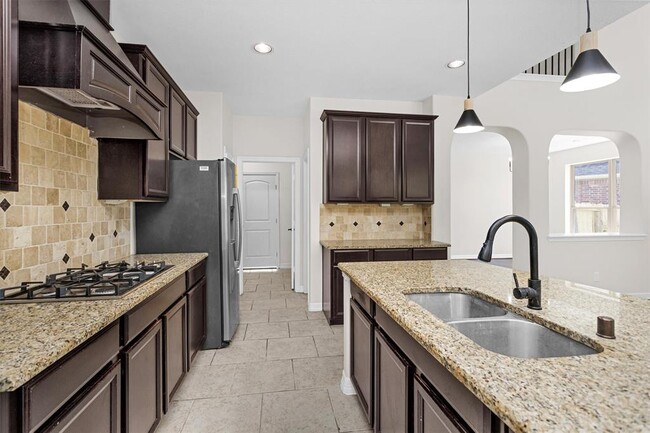 Building Photo - 24015 Richglen Court