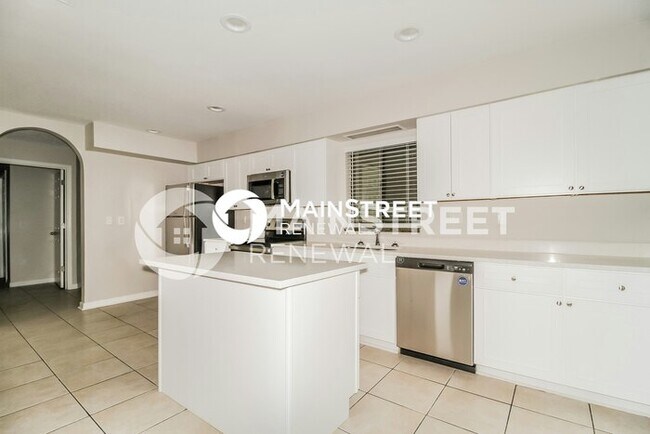 Building Photo - 4 Bedroom Pet-Friendly Home in Orlando, FL...