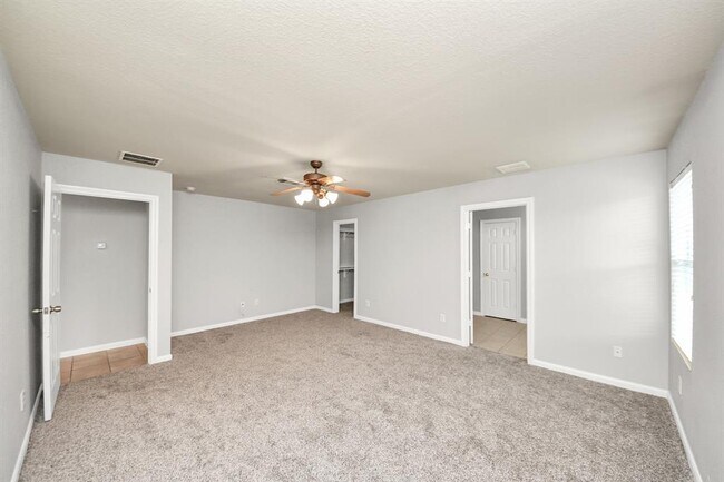 Building Photo - 19630 Beachy Ct