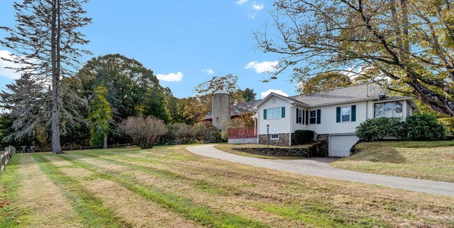 Building Photo - 69 Westledge Rd