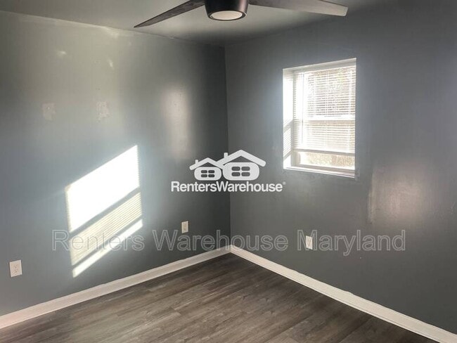 Building Photo - 2557 W Baltimore St