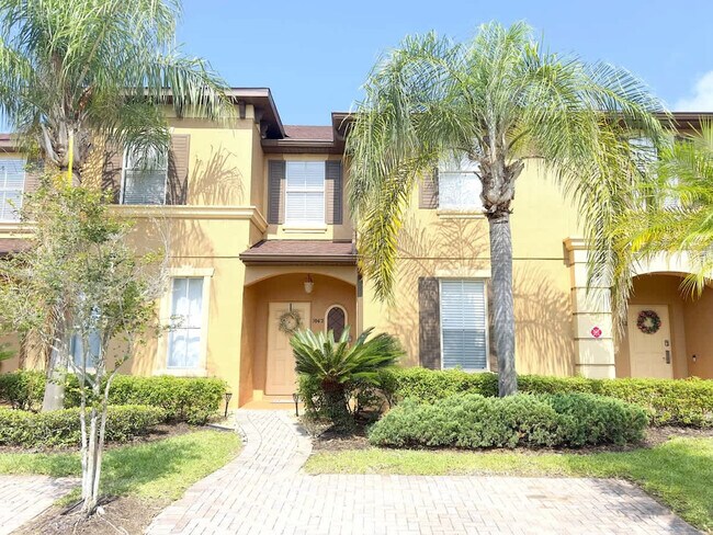 Building Photo - 1042 Calabria Ave