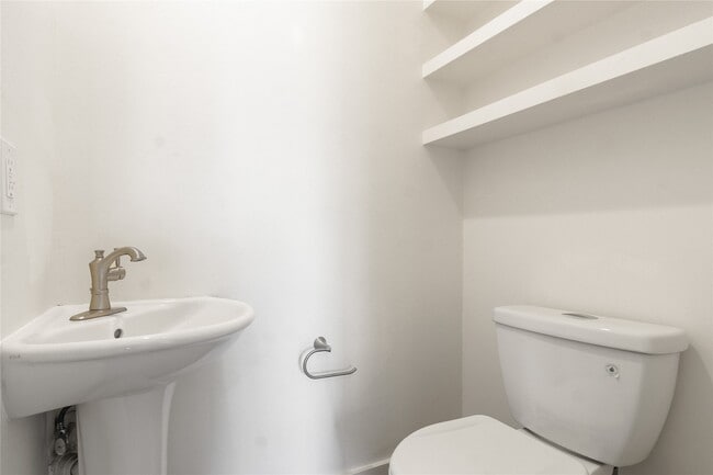 Building Photo - 4501 Eigel St