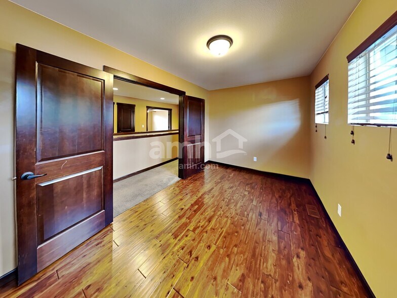 Building Photo - 9421 203rd Street Ct E