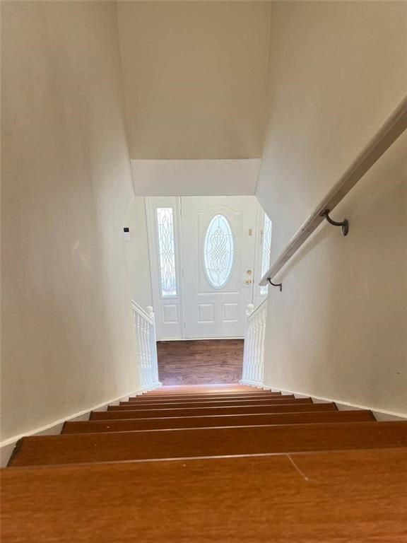 Building Photo - 1418 Brookside Manor Ct