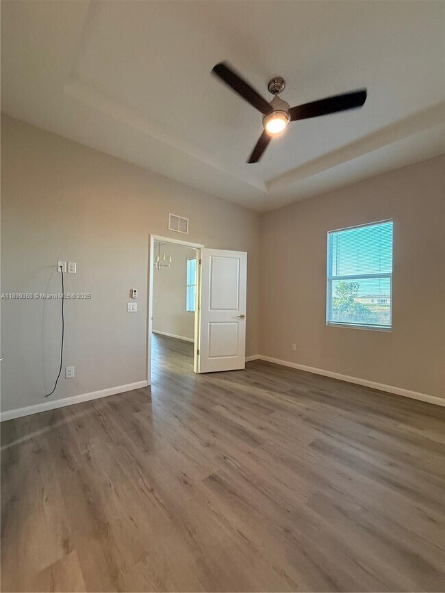 Building Photo - 1025 Jupiter Lp