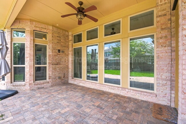 Building Photo - 5818 Fairway Shores Ln