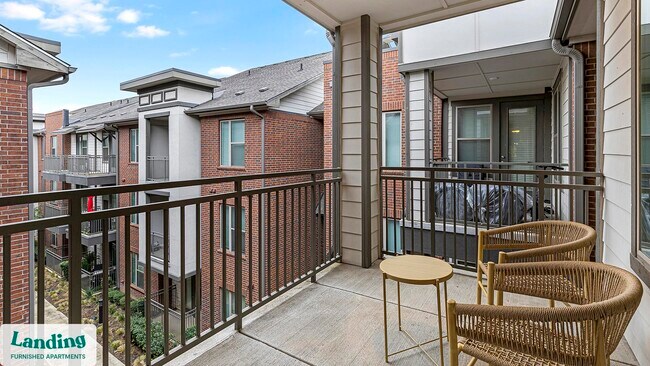 Building Photo - 2800 NE Green Oaks Blvd