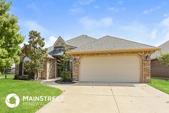 Building Photo - 17300 Triana Dr