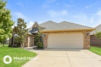 Building Photo - 17300 Triana Dr
