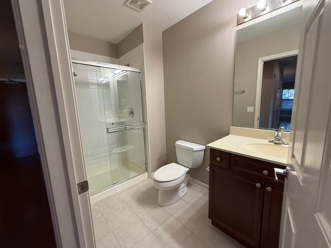 Building Photo - 255 E Liberty Dr