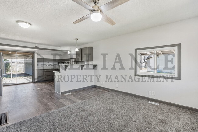 Building Photo - 125 Grover Ave