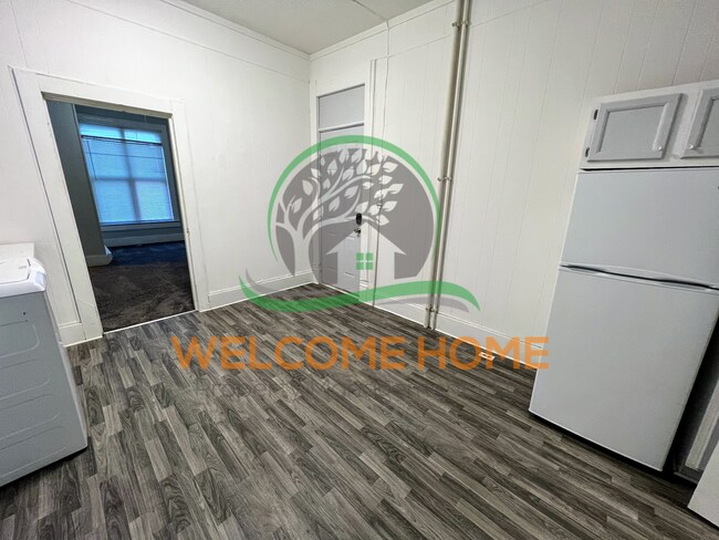 Building Photo - Salem St