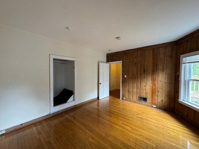 Building Photo - The Best Home in Brighton