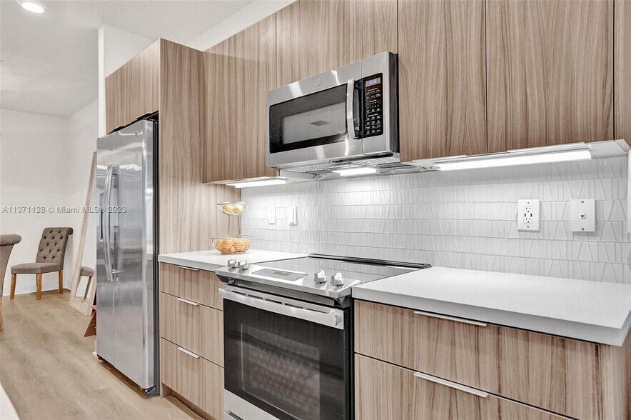 Building Photo - 10437 NW 82nd St