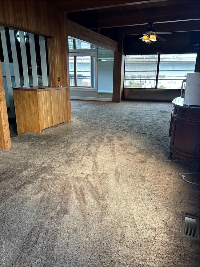 Building Photo - 125 W Hoffman Ave