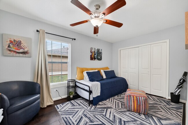 Building Photo - 4907 Marietta Ln