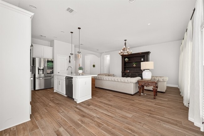 Building Photo - 17171 Crimson Crest Dr