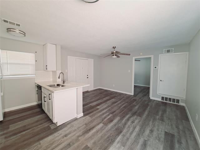 Building Photo - 817 Bluebird Dr