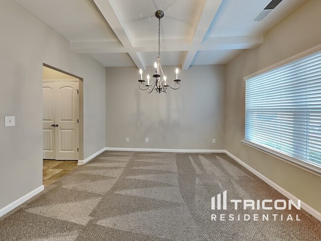 Building Photo - 5701 Pahaska Ct